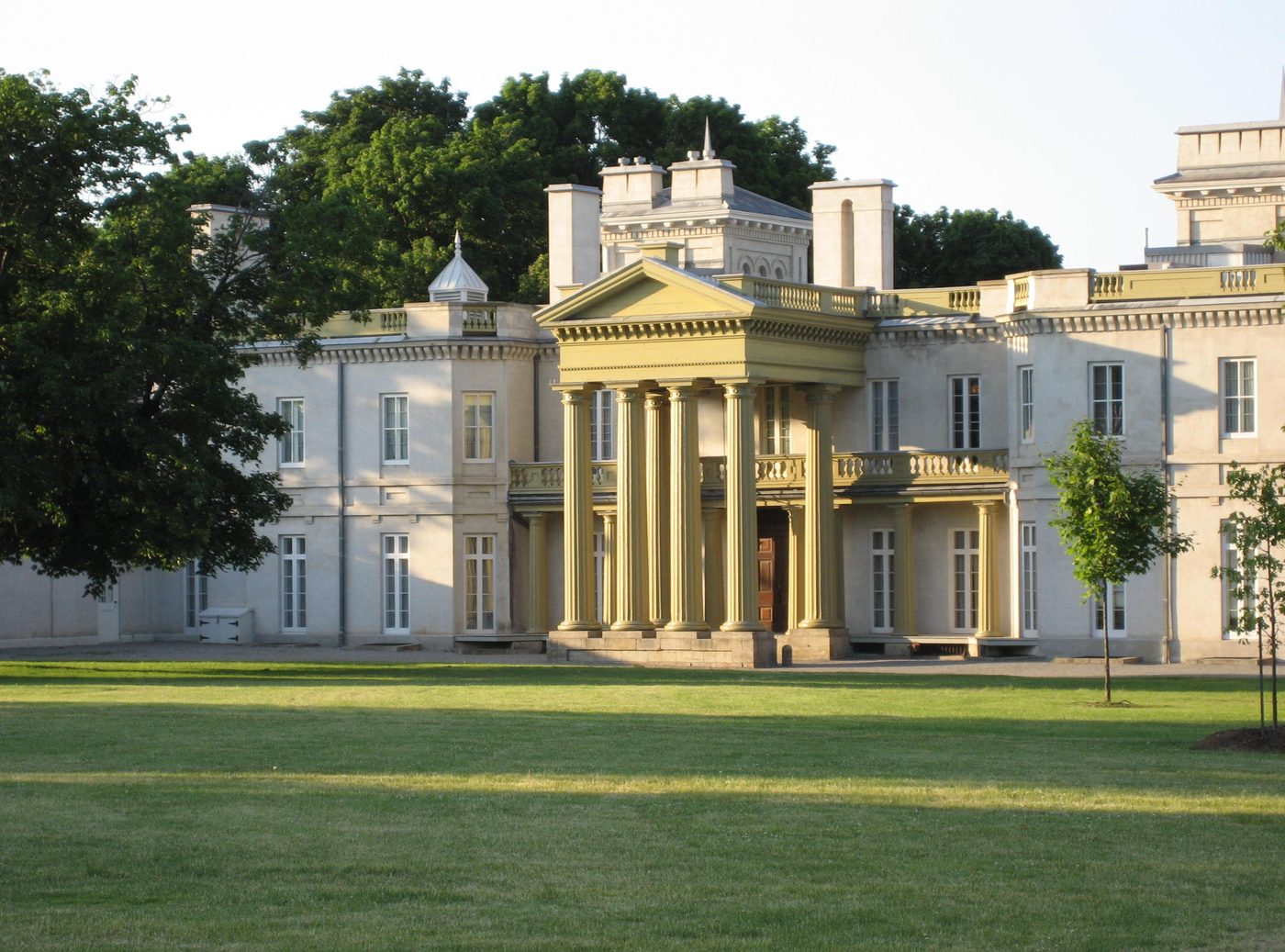 Dundurn Castle, the historic house museum in Hamilton — Sensible serves commercial and industrial buildings across Hamilton, Ontario